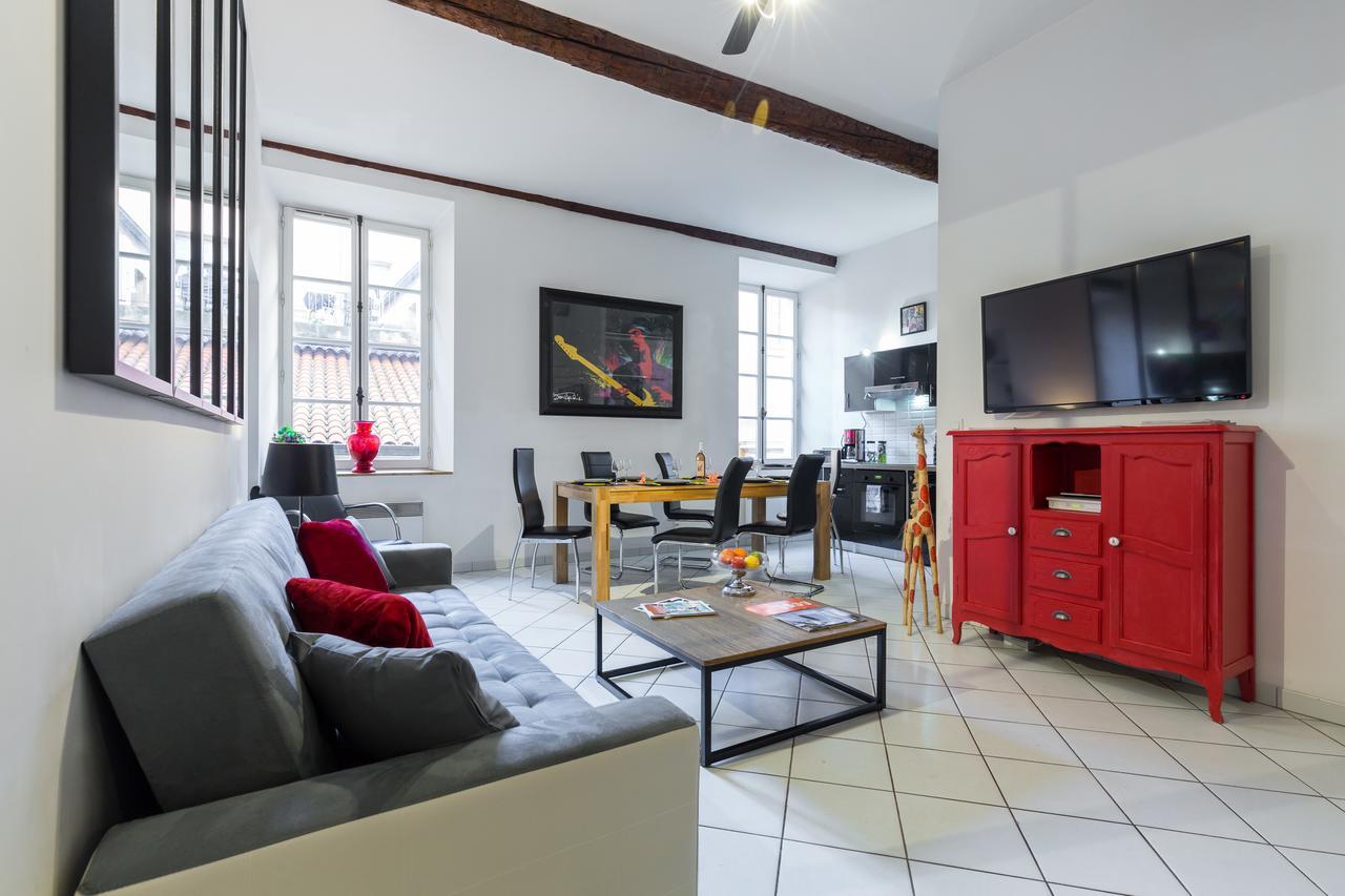 Ste Reparate F4 Moderne, Design, Place Rossetti, Heart Old Town Nisa Exterior foto